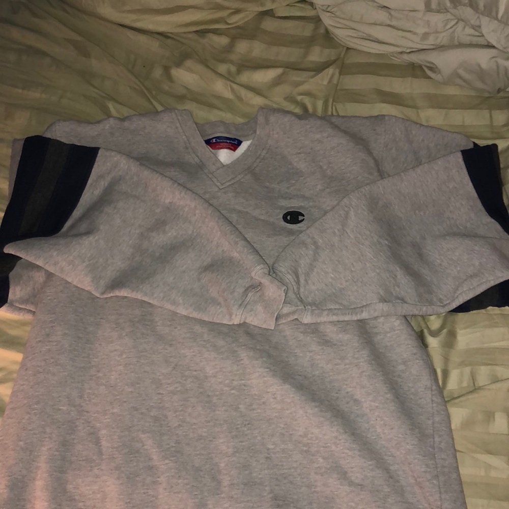 Champion crew neck with stripe sleeve size XL